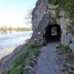 Tunnel am Wanderweg am Hainburger Braunsberg